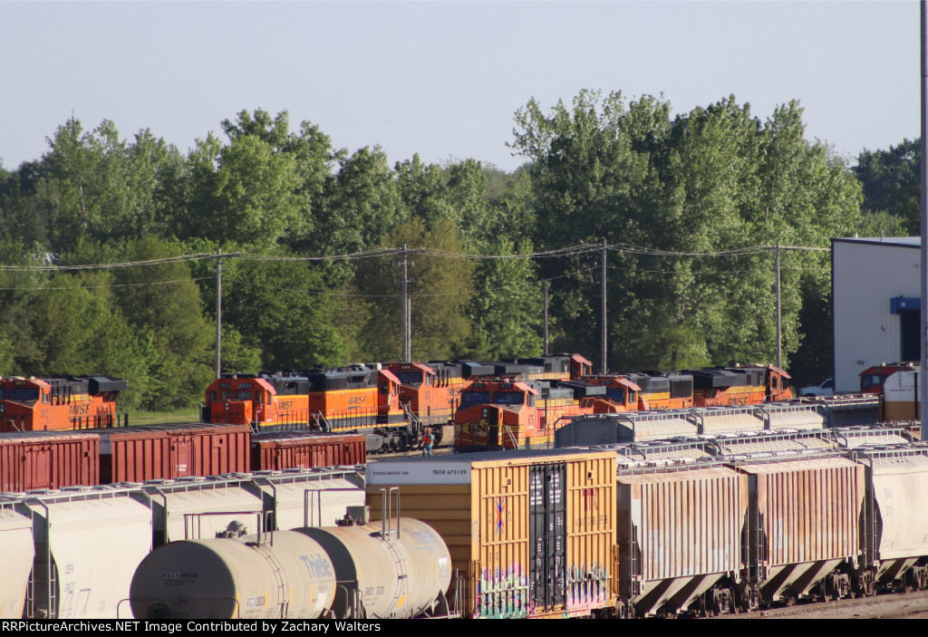 BNSF 6972 2955 1780 4208 675 9767 5957